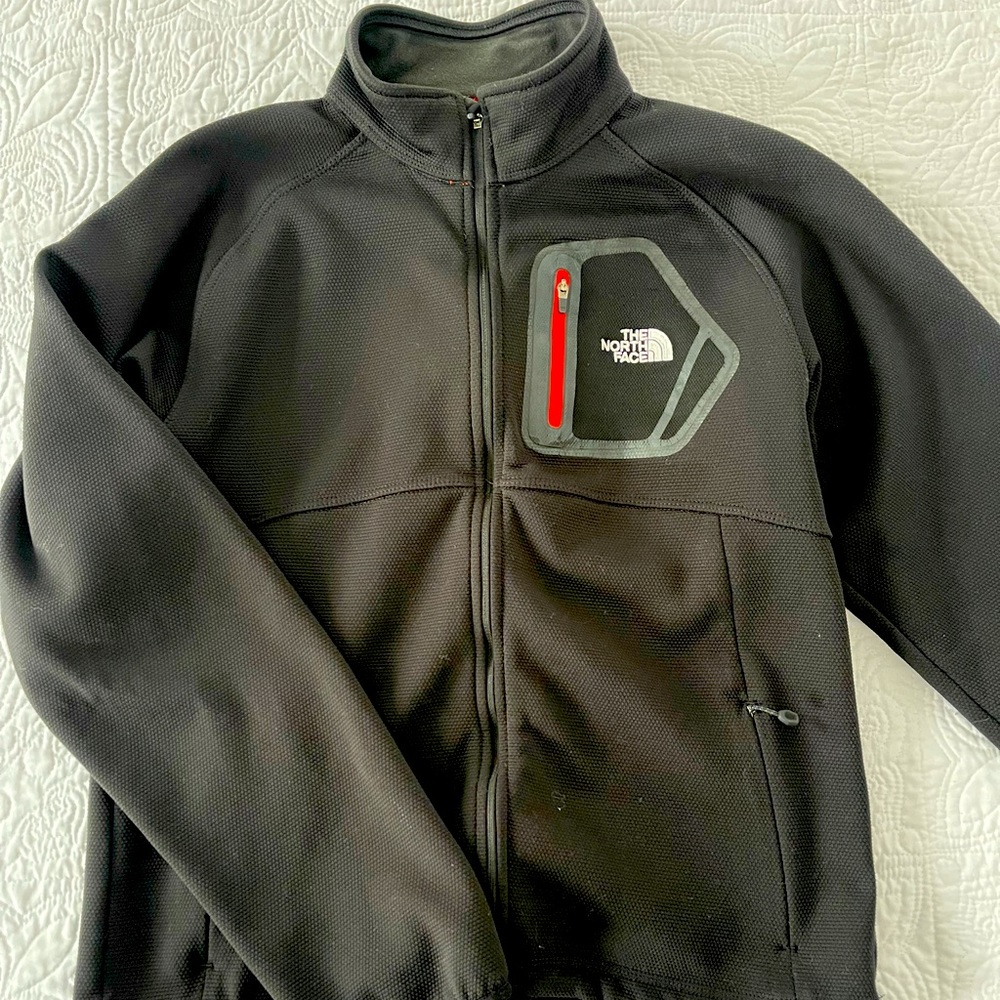 North Face Jacket! Mint condition! Classic design that never goes out of style!